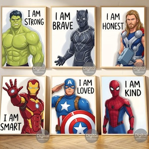 Könnte beinhalten: Sechs gerahmte Kunstdrucke mit Marvel-Superhelden: Hulk, Black Panther, Thor, Iron Man, Captain America und Spider-Man. Jeder Druck enthält den Satz "I AM" gefolgt von einem positiven Adjektiv: Stark, Mutig, Ehrlich, Klug, Geliebt und Freundlich.