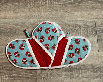 Christmas oven mitt