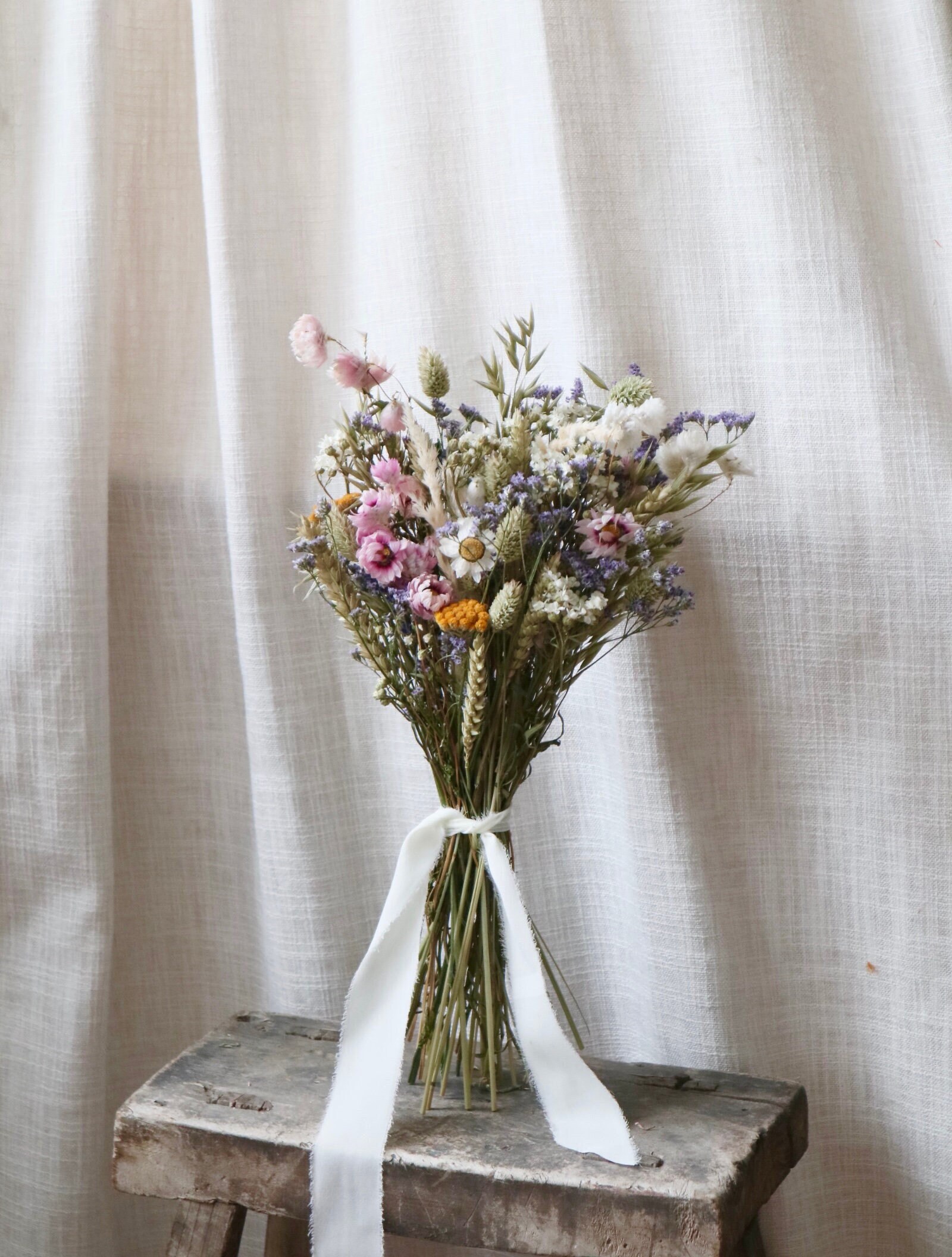Spring Dried Flower Bouquet with Dried Daisies | Dried Floral Arrangement | Spring Wedding Flowers | Rustic Spring Home decor | April