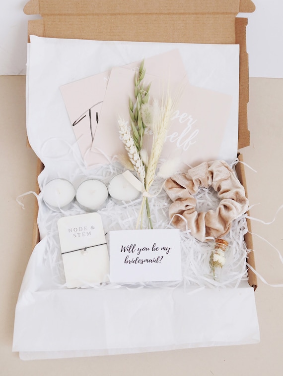 Wedding Gifts Mini Bridesmaid Proposal Gift Box Letterbox Gift for Her Bridal Party Dried Flowers Heart Bracelet Hair Scrunchie Etsy UK