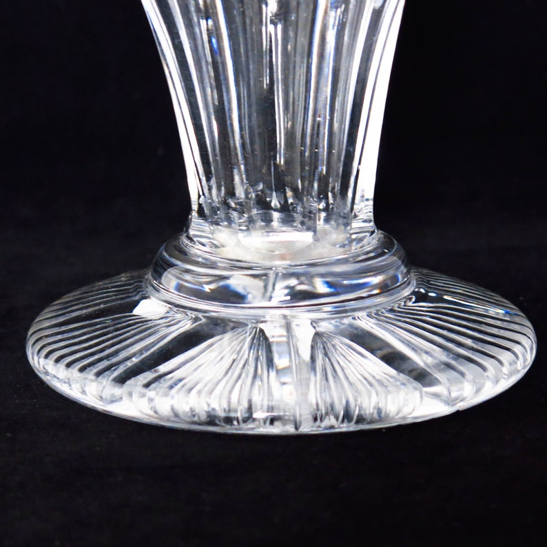 Heavy crystal vase. image 8