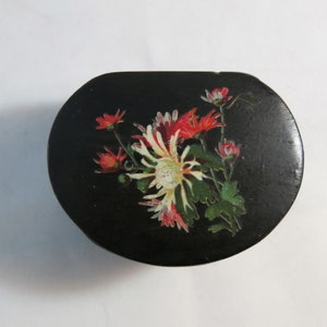 Victorian papier mâché snuff box image 3