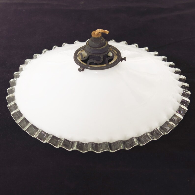Glass white lampshade image 1