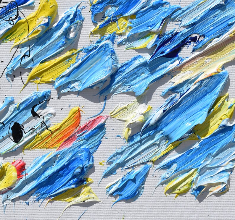 Pu&ograve; includere: Dipinto astratto con pennellate spesse in tonalit&agrave; di blu, giallo, bianco e arancio. La vernice &egrave; applicata a strati e in modo testurizzato, creando una composizione dinamica ed energica.