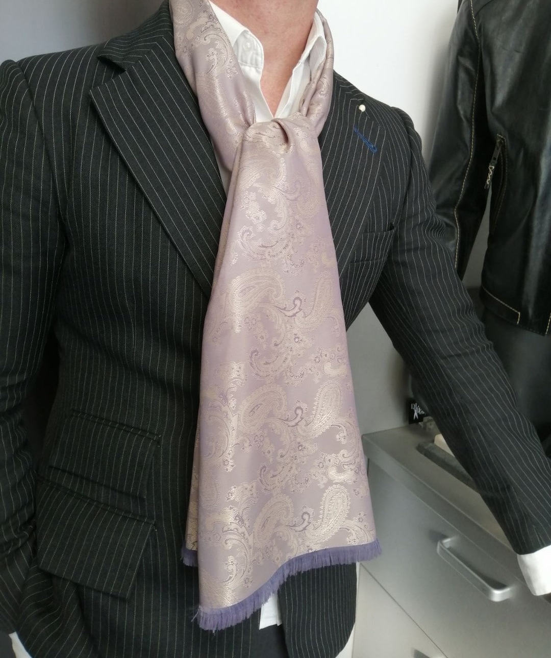 Come Annodare Foulard Uomo Come Indossare Il Foulard Al Collo
