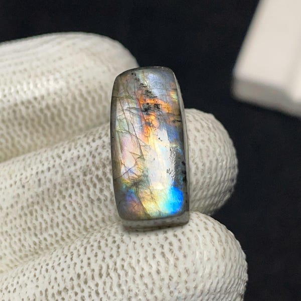 Topkwaliteit perzik spectroliet edelsteen, kussencabochon, perfect voor het maken van sieraden, 19 x 9 x 5 mm, 9 CTS, #C-00994