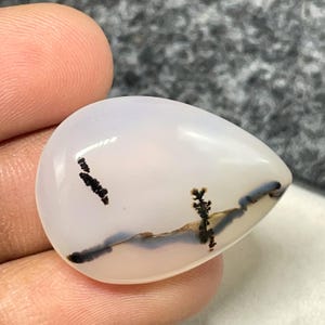 Landschaftlich schöner Dendritenachat, Birne, Cabochon, 27x20x6 MM, 23 CTS, Beautiful, Cabochon, #B-5638