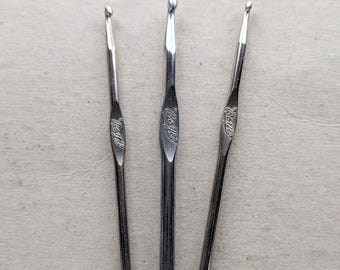 3 Vintage Boye Crochet Hooks, Quotation Marks, 2 Steel, 1 Aluminum J, G, G