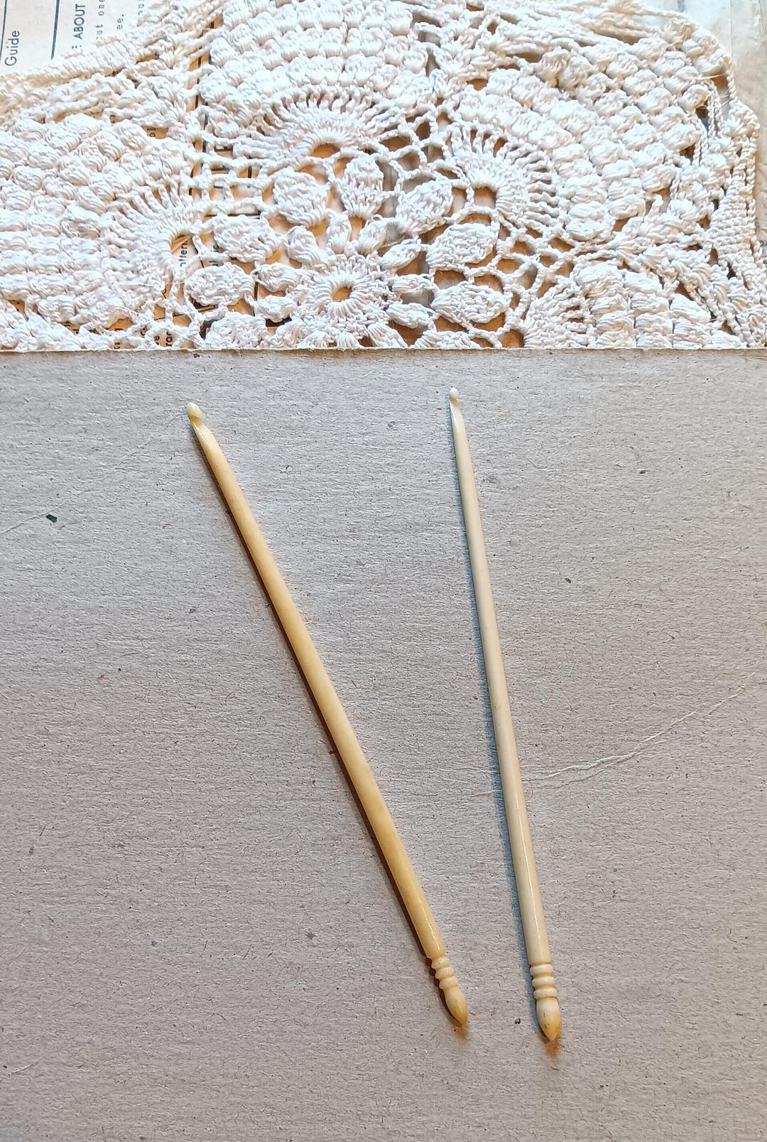 2 Antique Bone Crochet Hooks Maker Unknown Close to Sizes 2 and 0 Etsy