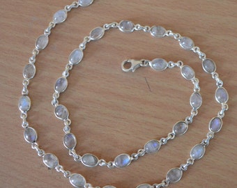 Beau collier arc-en-ciel de pierre de lune, collier en argent, bijoux personnalisés en pierre de lune bleue, collier de pierres précieuses câblées en argent 925 à vendre !