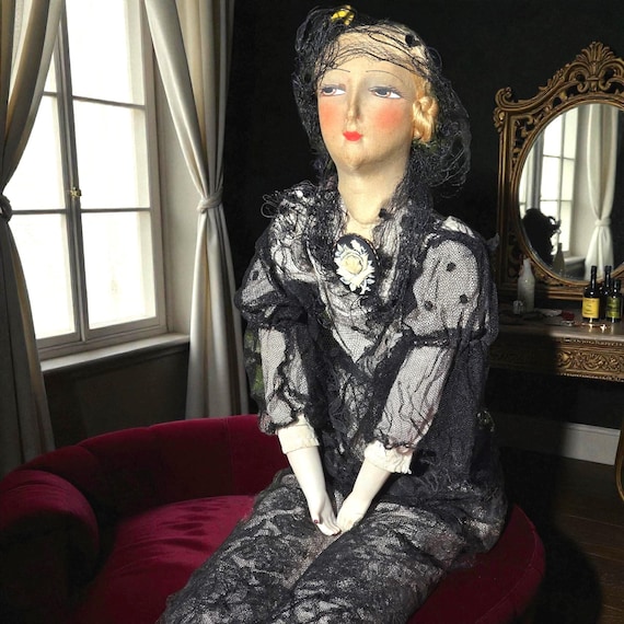 ANCIENNE POUPÉE DE SALON ou de BOUDOIR des années 1920/ 30 EUR 140,00