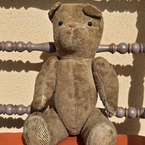 RARE Vintage Straw Stuffed Mohair Jointed Teddy Bear with velvet pads on paws 1900s