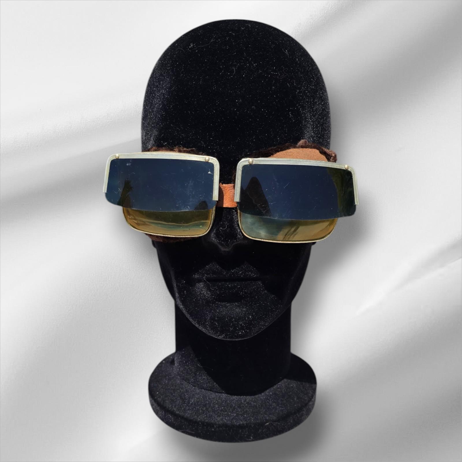 Dollger Steampunk Sonnenbrille – Runder Metallrahmen, Flip-up-Linse, UV400, Retro-Style