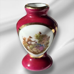 Limoges France Miniature 22k Gold Porcelain Vase Courting Couple Vintage 2.5&quot;, Collectible porcelain, accent piece, perfect gift