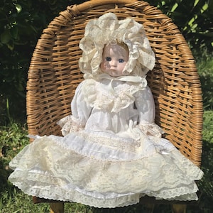 Rare Collectible Vintage Limited Edition number 037/2400 French Mundia doll Bébé Porcelain 1990, Victorian Style Doll, French Vintage Doll