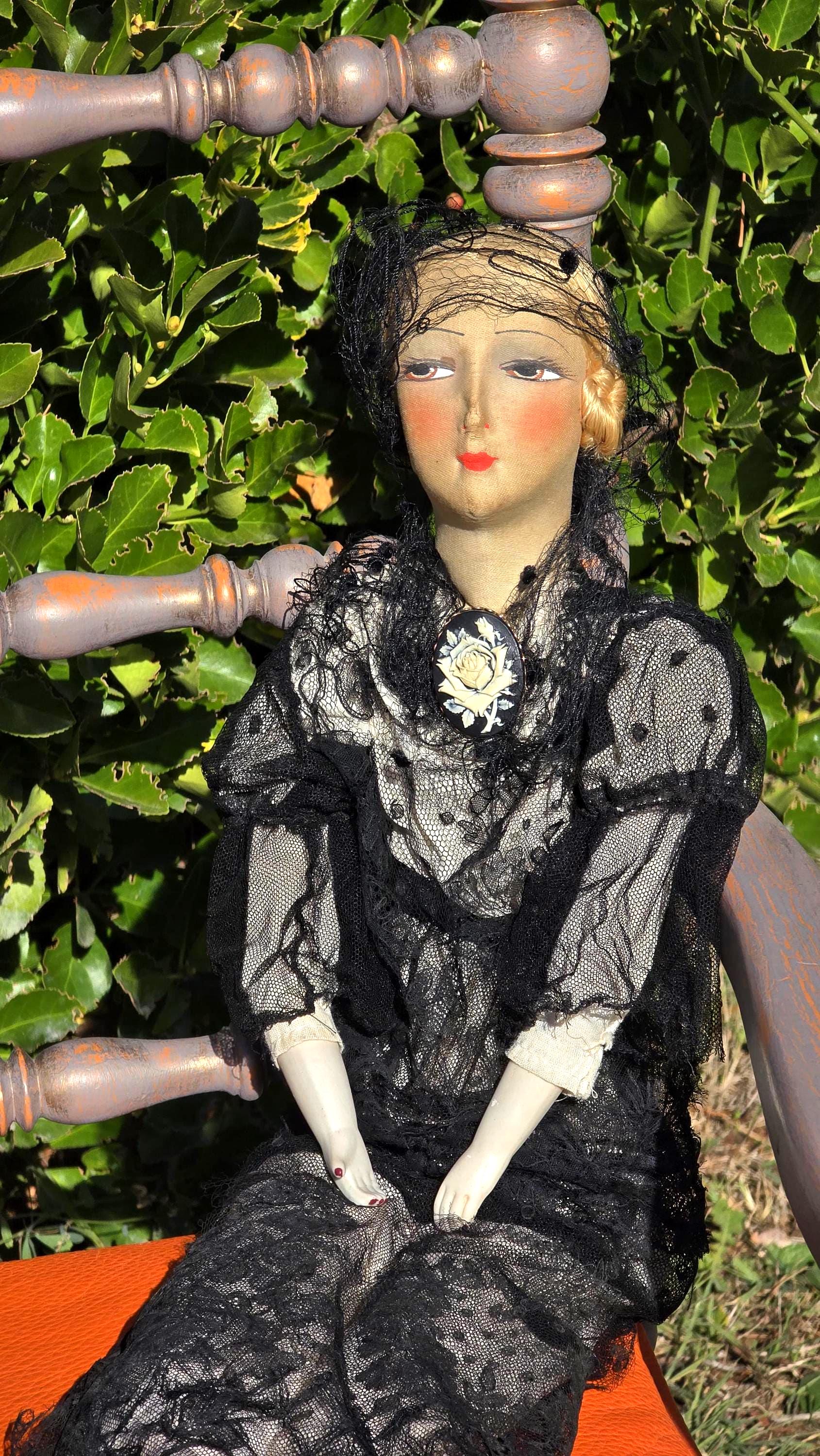 ANCIENNE POUPEE DE MODE SALON BOUDOIR 1930's