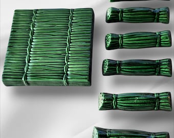 Vintage French Ceramic Green Set of 6 knifes rests and 1 coaster St Clement, new