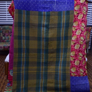 Handmade Vintage Kantha Quilt Twin size throw Indian Quilt Home Decor Sofa cover Sari blanket Kantha quilt Handmade Vintage Kantha Quilt Twin size throw Indian Quilt Home Decor Sofa cover Sari blanket Kantha quilt