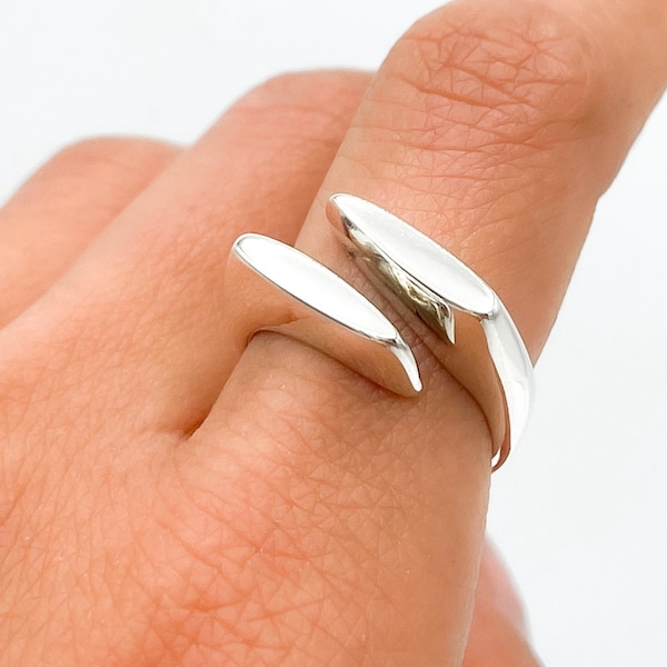 Sterling Silver Ring, Contemporary Ring, Leaf Ring, Abstract Ring, Unique Ring, Statement Ring, Modern Ring, Aesthetic Ring