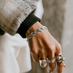 Sterling Silber Manschette Armband, geflochtenes Armband, gewelltes Silber Armband, Unisex Manschette Armband, ungewöhnliche Armband, massive Silber Manschette