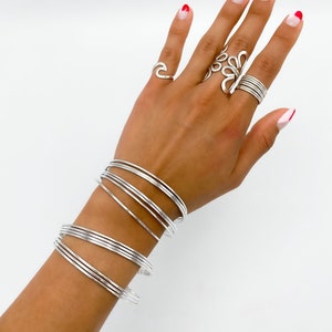 Solide sterlingzilveren armbandset, Semanario, set van 7 armbanden, dun stapelbare armbanden, minimalistische armbanden, zilveren armbandset, 7-daagse armbanden