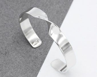 Sterling Silver Cuff Bracelet, Bracelet with a Twist, Contemporary Bracelet, Solid Silver Bracelet, Unusual Bracelet, Modern Bracelet