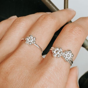 Sterling Silver Ring, Flower Ring, Dainty Tiny Flower Ring, Thin Flower Ring, Small Flower Silver Ring, Stacking Ring, Minimalist Ring