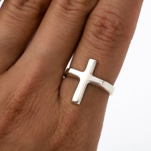 Solid Sterling Silver Ring, Cross Ring, Minimal Cross Ring, Cross Signet Ring, Religious Jewelry, Men Cross Ring, Women Cross Ring