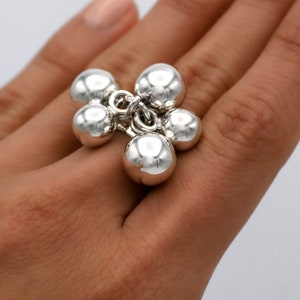 Sterling Silver Statement Ring, Movable Fidget Ring, Modern Spheres Ring, Ball Ring, Bubble Ring, Ocean Jewelry, Unique Ring, Unusual Ring