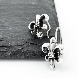 Sterling Silver Earrings, Fleur de Lis Earrings, Fleur de Lis Jewelry, 925 Silver Drop Earrings, Rustic Silver Earrings