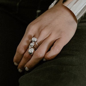 Sterling Silver Spheres Ring, Modern Statement Ball Ring, Unique Geometric Bubble Ring, Chunky 925 Silver Ring