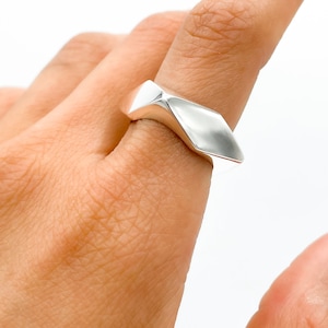 Sterling Silver Ring, Rhombus Ring, Geometric Ring, Aesthetic Ring, Chunky Silver Ring, Unisex Silver Ring, Sterling Signet Ring