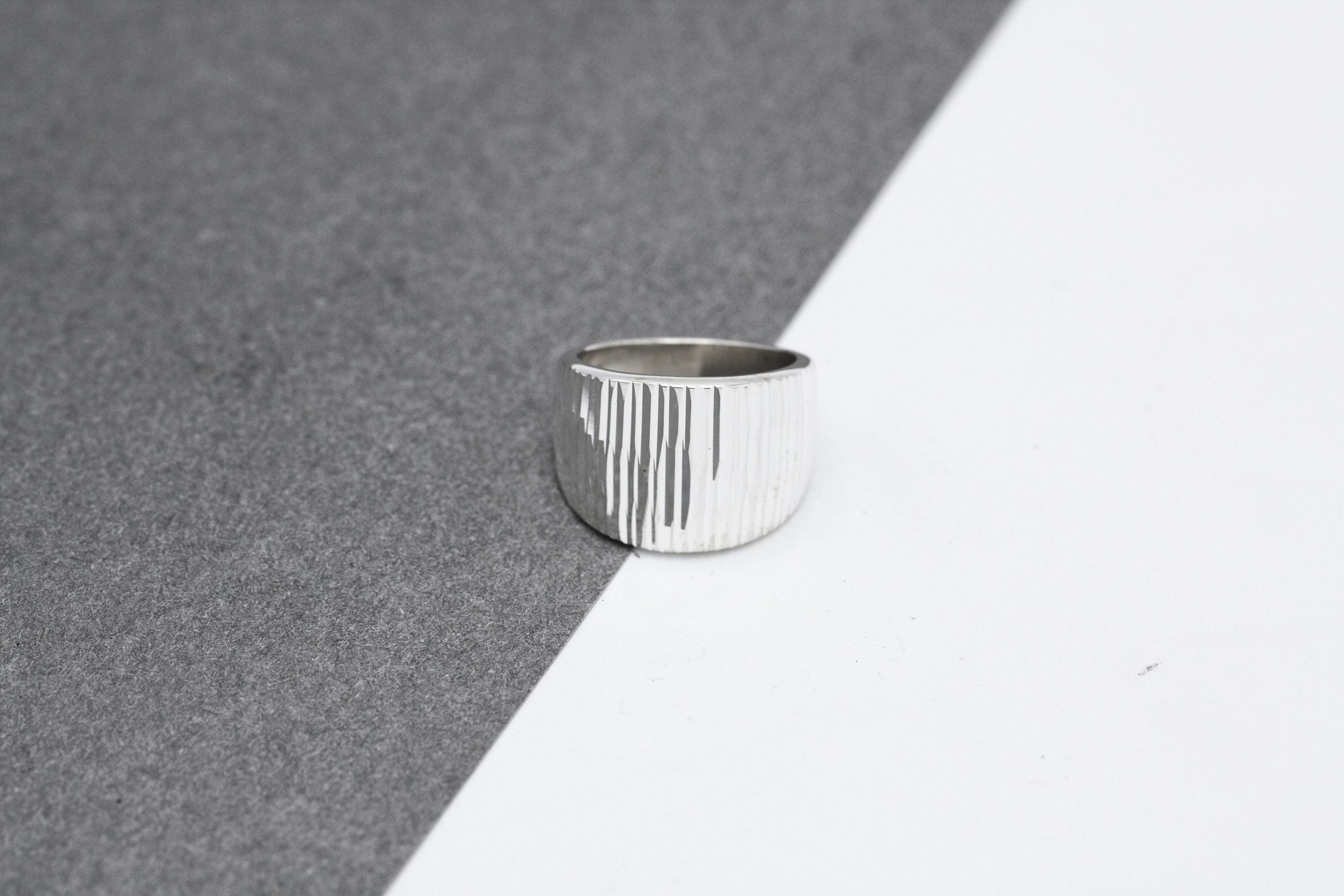 Antique Thick Layer Silver Ring main image 1