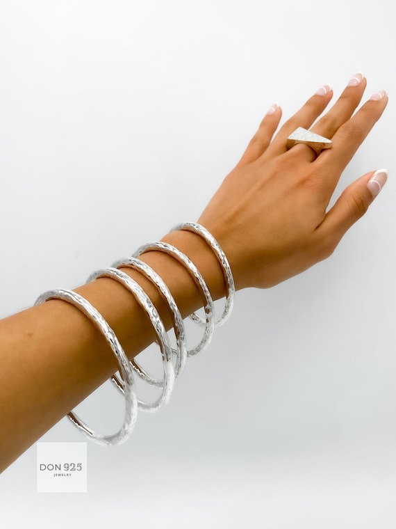 Chunky best sale silver bangles