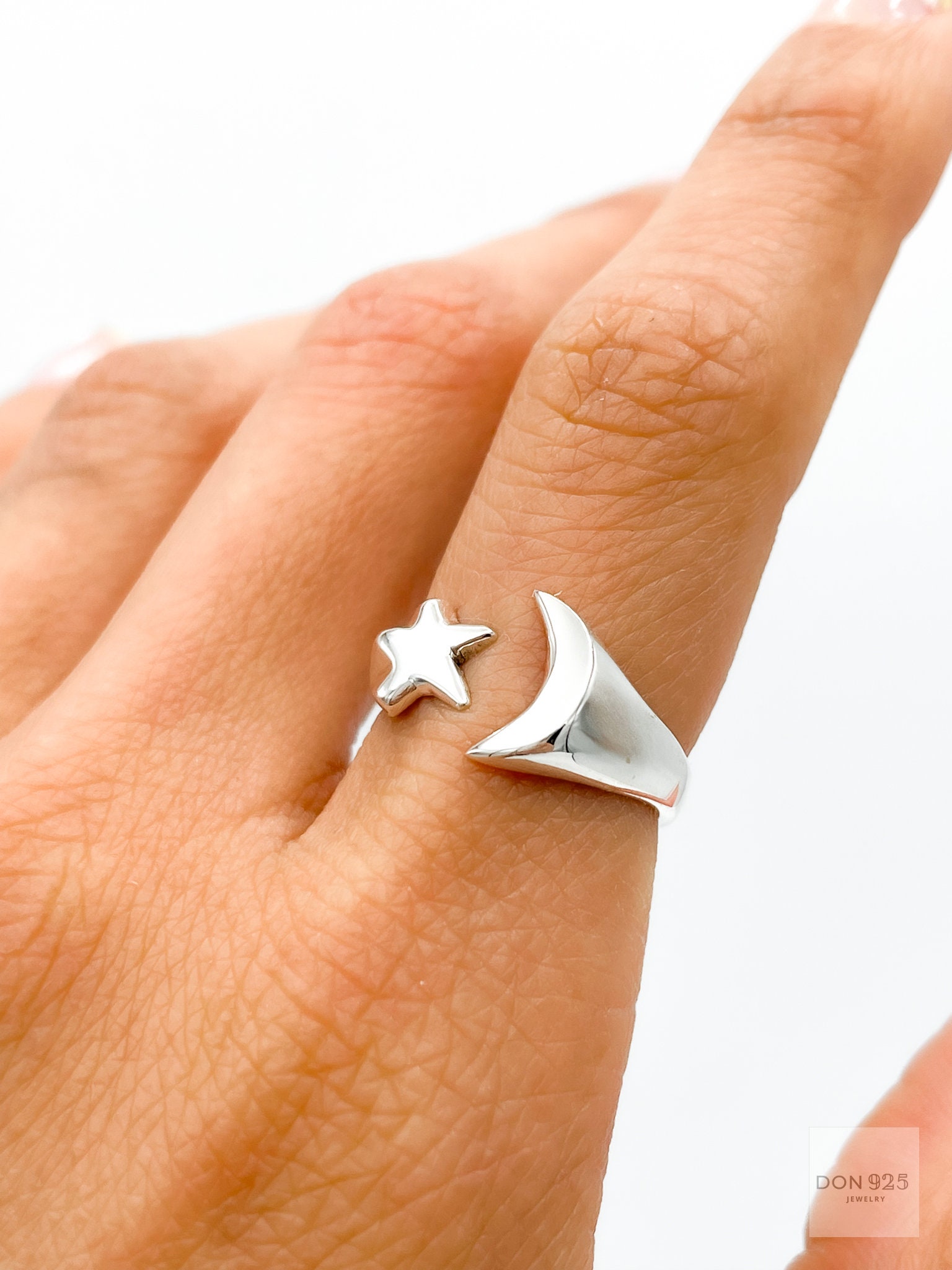 Solid Sterling Silver Ring, Moon and Star Ring, Statement Aesthetic Ring, Lightweight Minimalist Silver Ring, Moon and Star Jewelry