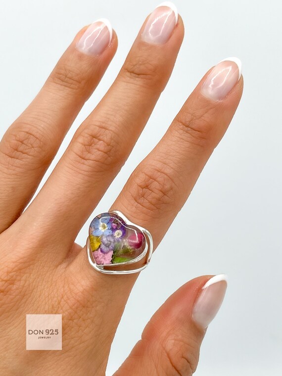 TwOhundRED Flower × Heart Ring Sterling Silver Heart Ring, Pressed Flower Ring, Botanical