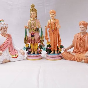 Handgemaakte grote Swami Narayan staand-koninklijke jurk-Aashirwad Pose-hars-veelkleurig Aksharpurshotam-beeld, malticolour swami-beeld