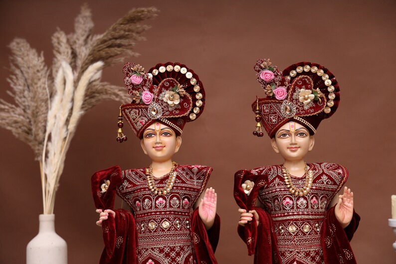 Handicraft Swaminarayan Statue: 24-inch BAPS Murti in Royal Dress - Etsy