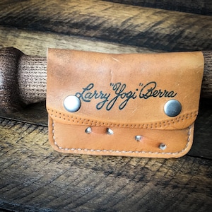 Yogi Berra Guante de béisbol Leather Snap Wallet, Minimalist Leather Wallet, New York Yankees