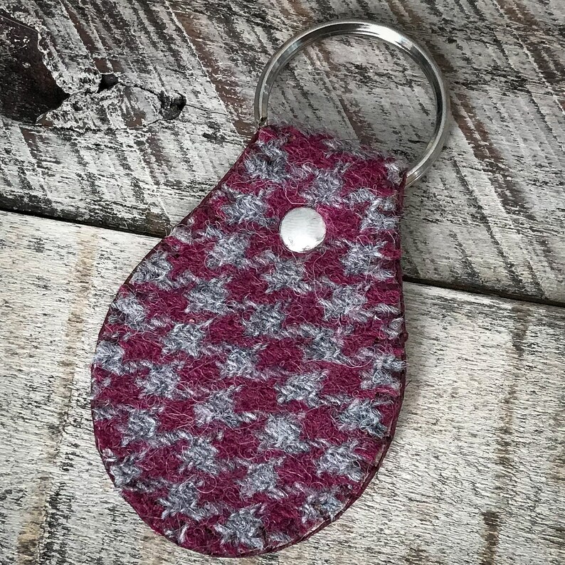Key Fob Keychain Crimson Red /& Gray Houndstooth Harris Tweed\u00ae Leather Leather Keyring