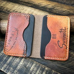 Guante de béisbol reutilizado De cuero Bi Fold Wallet, Billetera minimalista, Hecho a mano, Cuero Horween