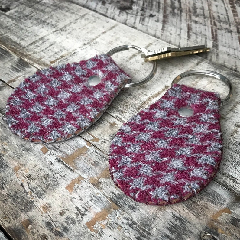 Key Fob Keychain Crimson Red /& Gray Houndstooth Harris Tweed\u00ae Leather Leather Keyring
