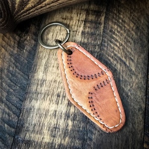 Guante de béisbol de cuero Motel Key Fob, llavero