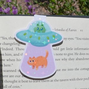 Ufo Alien Cat Magnetic Bookmark Holographic, reading accessories, gifts for women, cat lover, funny bookmark, book lover, gift idea, Space