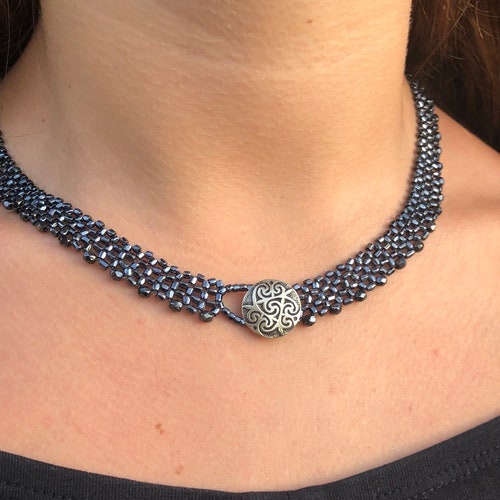 Reversible beadwork necklace with unique button closure, Woven beaded necklace, Gift for shops her, Bridesmaid gift