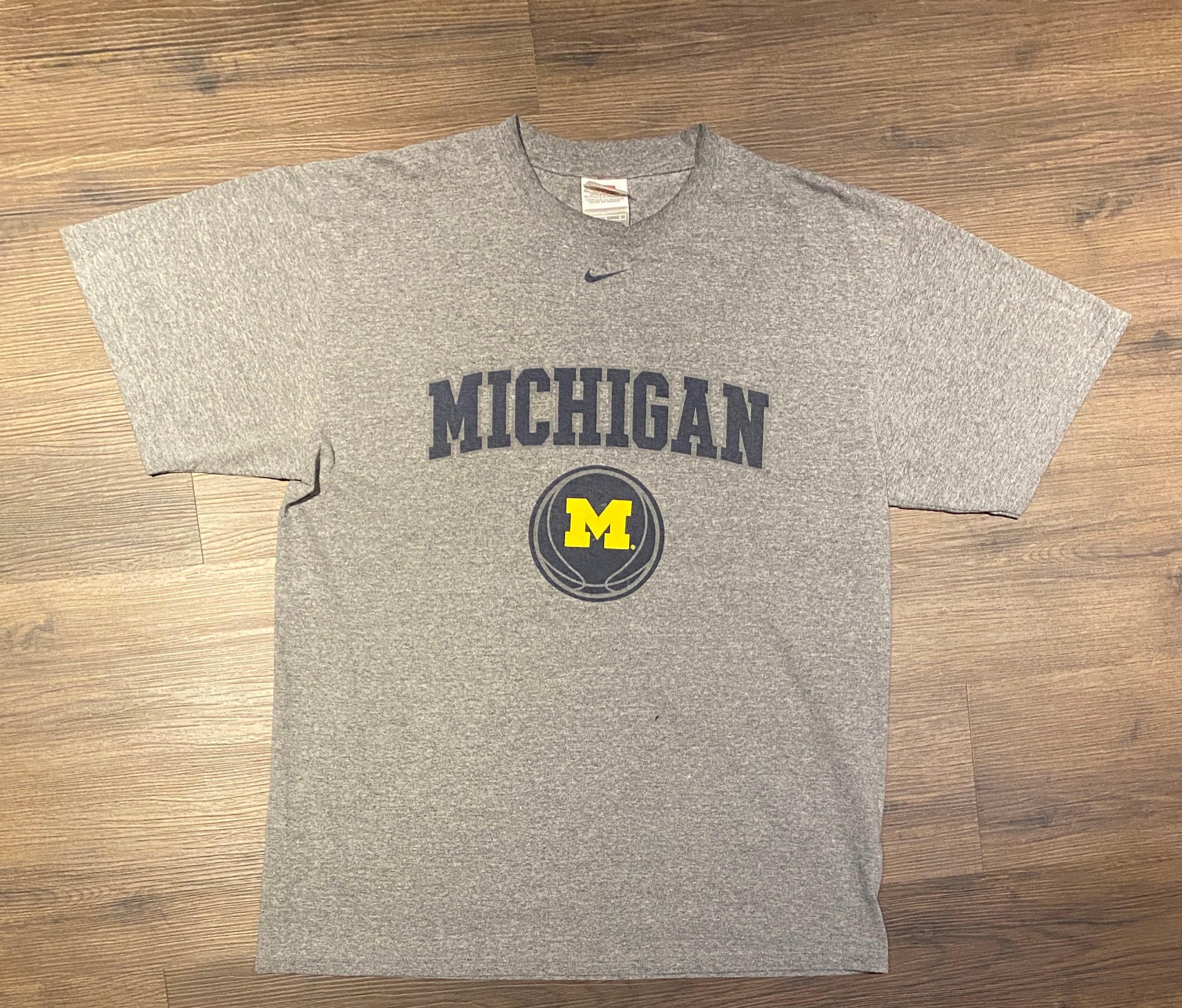 Michigan Wolverines Nike Graphic Tee Size Large Vintage - Etsy