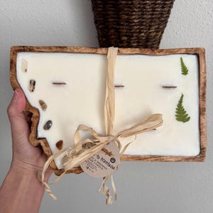 Large Montana Shaped Candle – 20 oz Soy & Beeswax Wooden Bowl with Crackling Wicks, Rustic Montana Centerpiece Gift