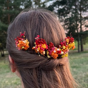 Dried flower hair pins Autumn hair piece Wedding Flower hairpins Yellow red Gypsophila Dried flower pins Boho hair piece Bridesmaid hair pin