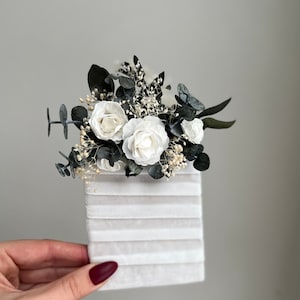 Greenery pocket boutonniere,Groomsmen,Greenery wedding,Groom's accessories,Rustic boutonnieres,White boutonnieres,Baby's breath Buttonhole