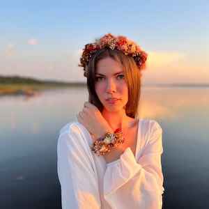 Ensemble d'accessoires de mariée automne en terre cuite couronne de fleurs séchées couronne bordeaux mariage floral épingles à cheveux automne peigne orange brûlé clips demoiselle d'honneur image 2